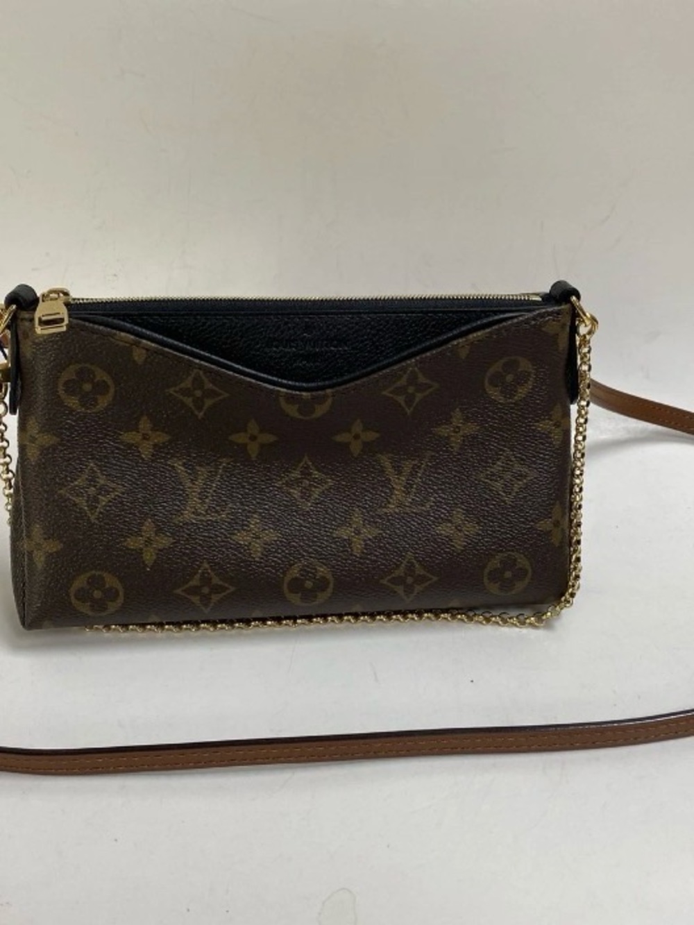 Louis Vuitton Pallas Mini Crossbody - COA- NWOT - Picture 3 of 13
